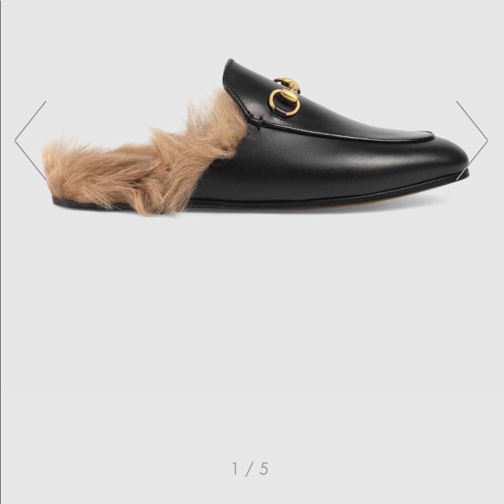 Gucci fur slides
